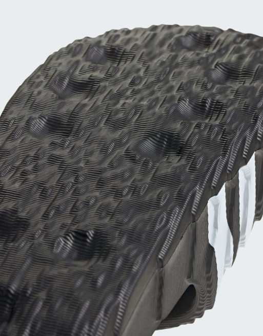 adidas Originals Adilette 22 Slides in Schwarz und Weiß, 4 von 4