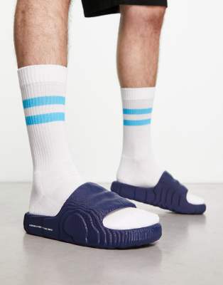 adidas Originals - Adilette 22 - Slipper in Marineblau