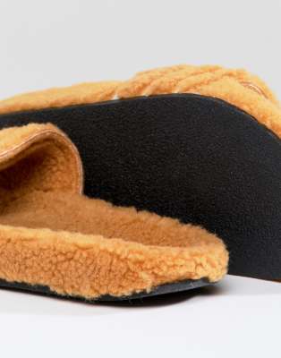 adidas adilette furry