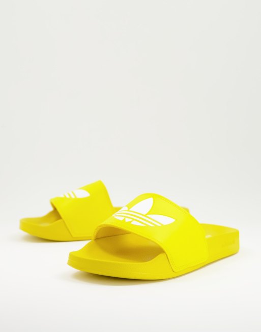 claquette adidas jaune fluo