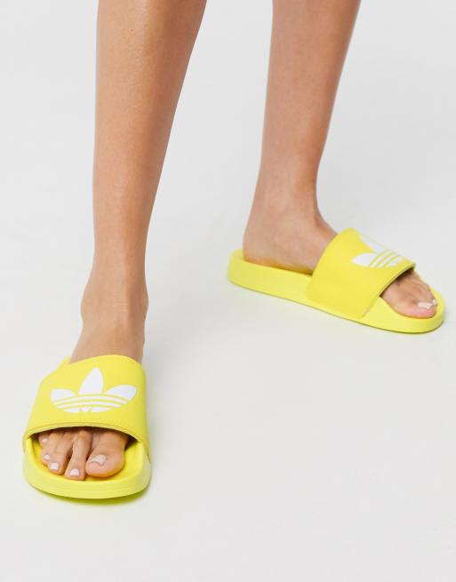 Adilette yellow outlet