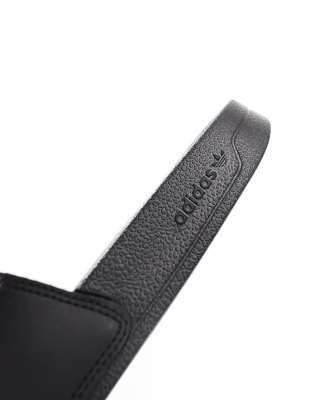 adidas Originals Adilette Lite sliders in black - View 3