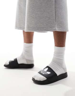 adidas Originals Adilette Lite sliders in black - View 4