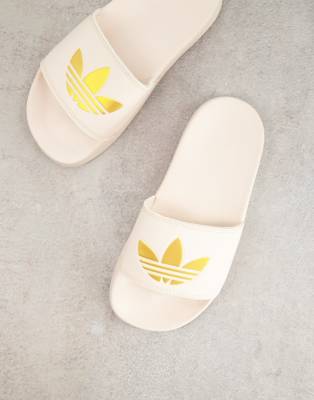 adilette off white