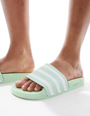 adidas Originals - Adilette - Slider in Limettengrün-Weiß