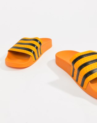 orange adilette