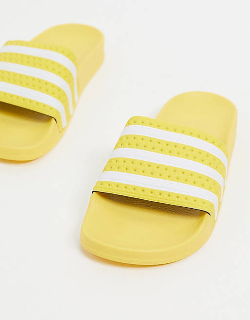 Adidas Originals Adilette Sliders In Yellow Faoswalim - jpnese adidas traksuit roblox