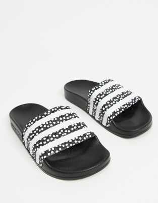 adidas Originals adilette Sliders nere a pois ASOS