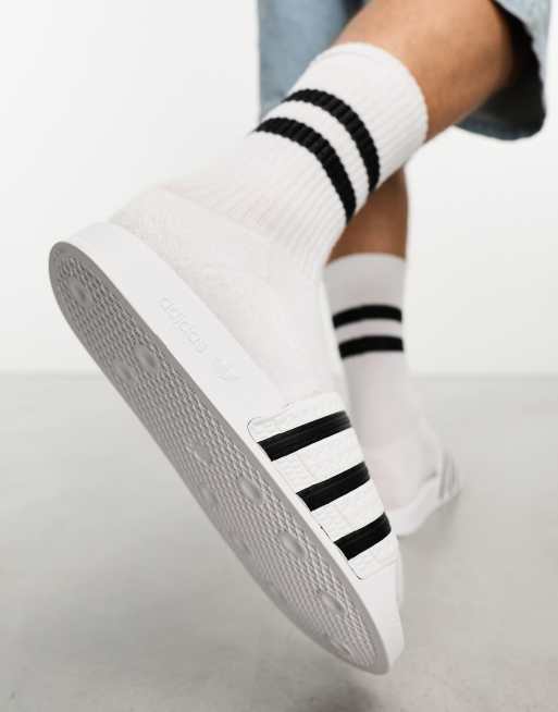 adidas Originals – adilette – Vita tofflor, 2 av 4