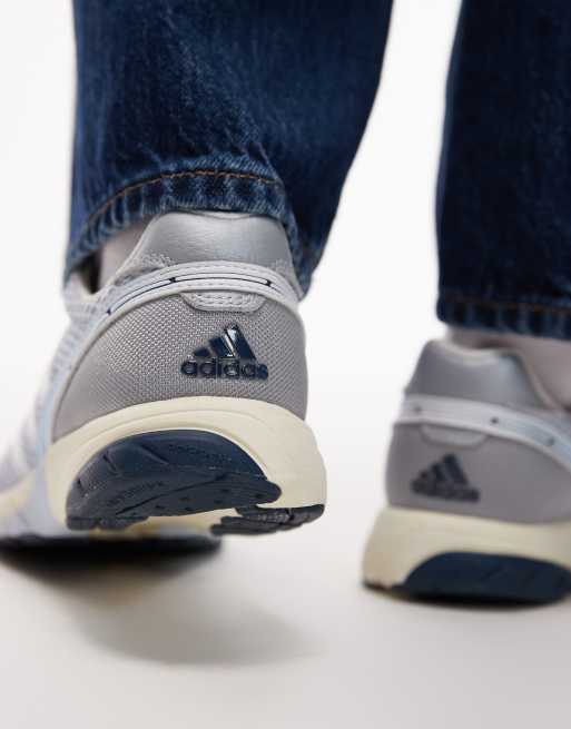 adidas Originals – Adios OG – Sneaker in Hellblau und Cremeweiß , 3 von 5