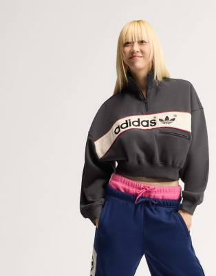 Sweatshirt 3