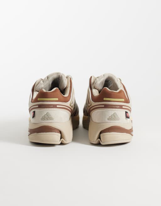 adidas Originals Adistar Control 5 baskets beige et marron, 2 de 5
