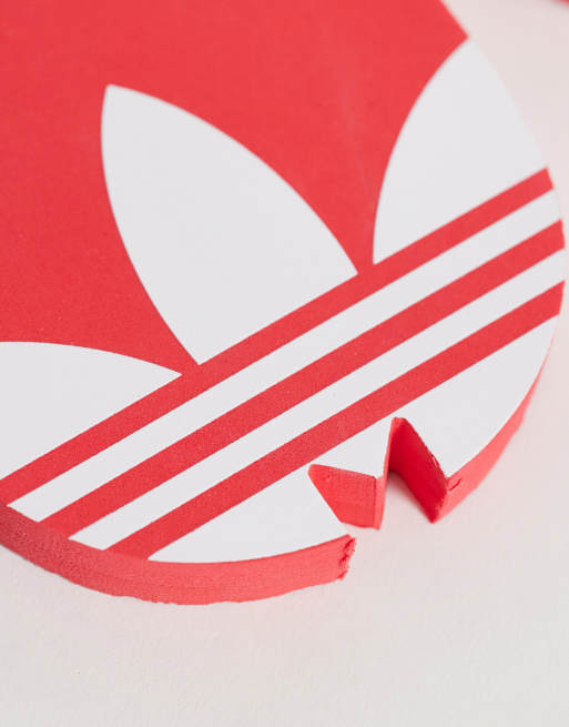 adidas Originals – adisun – Zehenstegsandalen in Rot, 3 von 4