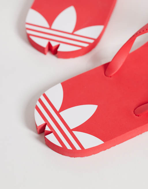 adidas Originals – adisun – Zehenstegsandalen in Rot, 4 von 4