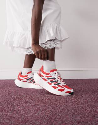 Adizero Aruku sneakers in red