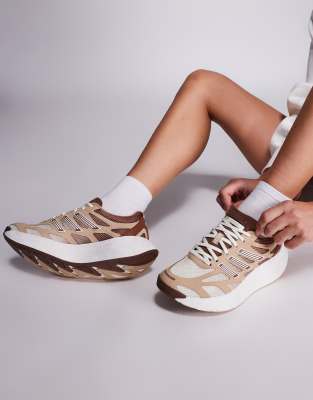 adidas Originals Adizero Aruku trainers in beige - view 1