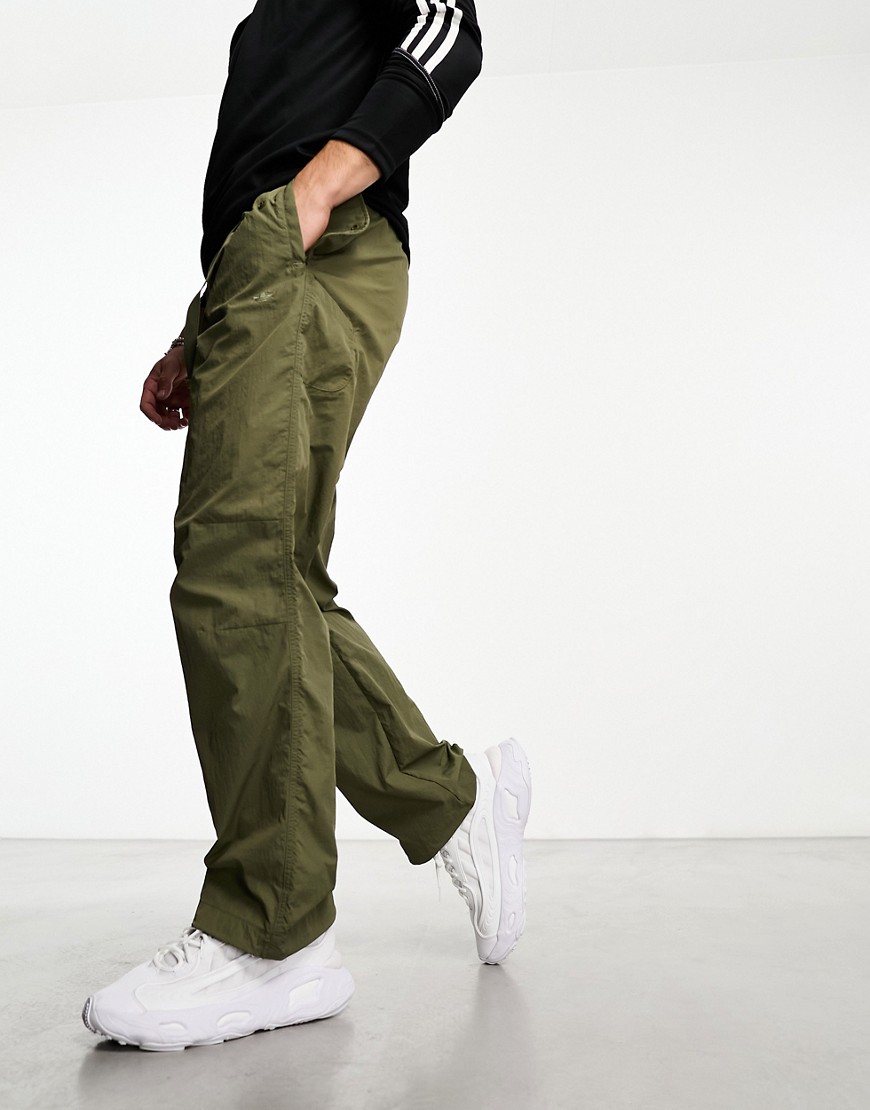 adidas Originals Adventure cargo trousers in khaki-Green