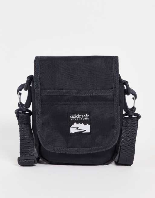 adidas Originals Adventure Crossbody tas met logo in zwart ASOS