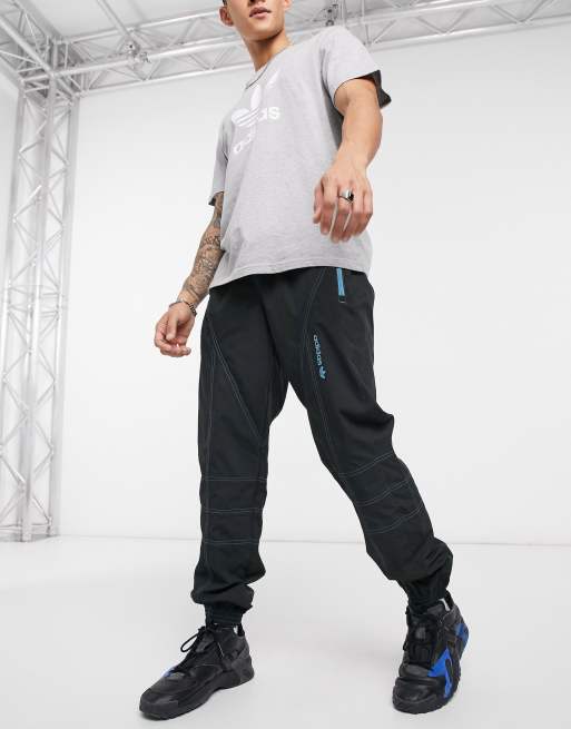 adidas Originals - Adventure - Joggingbroek met contrasterende stiksels in zwart