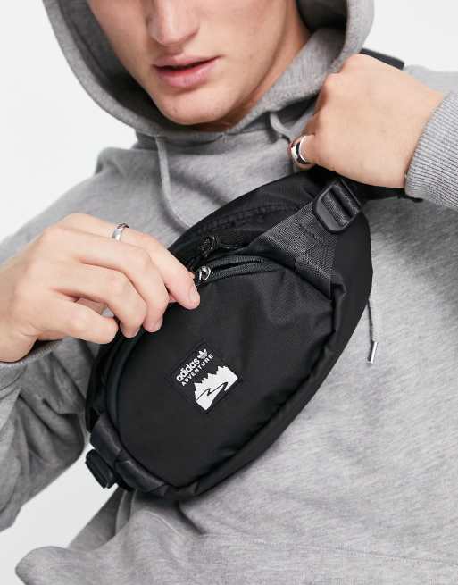 adidas Originals - Adventure - Sort bæltetaske med logo