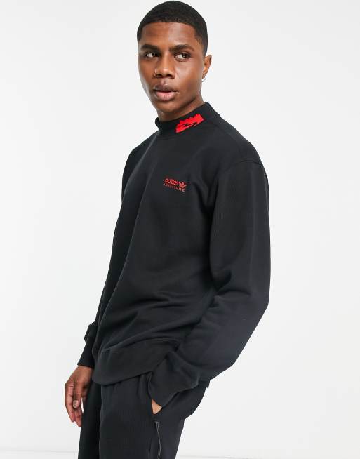 adidas Originals - Adventure - Sort sweatshirt med halsdetalje