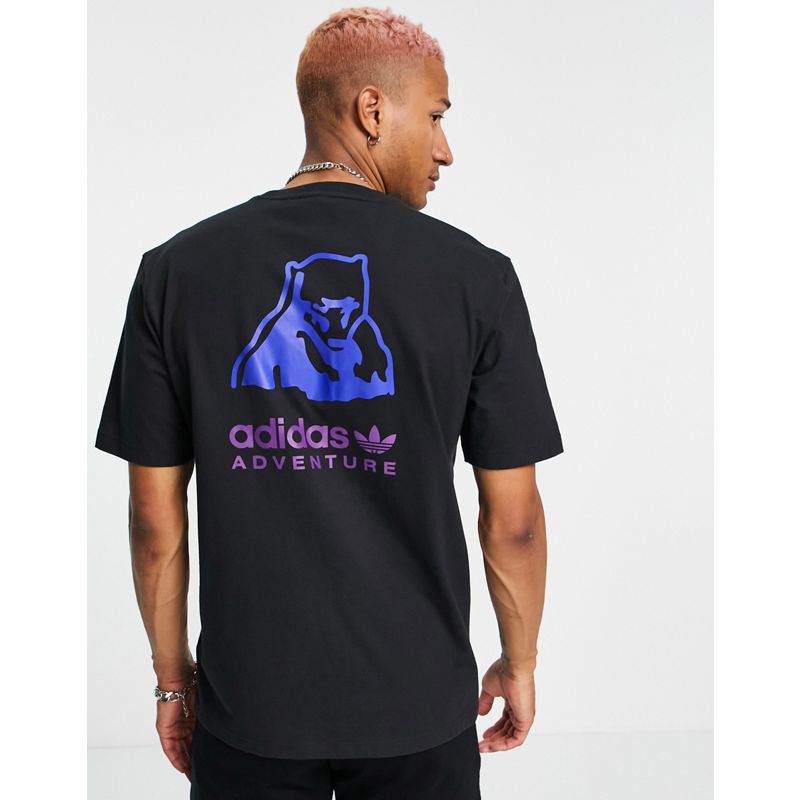 Activewear AjaIu adidas Originals - Adventure - T-shirt nera con stampa grafica di orso polare