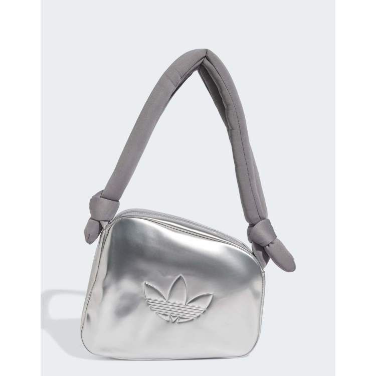 ★大人気★【ADIDAS】Airliner Handle Bag - Silver★関税込★ Adidas Airliner Handle Bag Womens - Silver Metallic