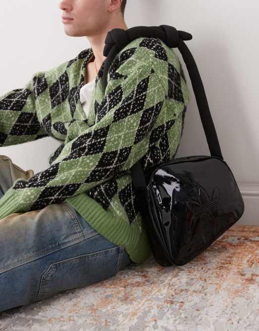 adidas Originals - Airline - Tas in zwart