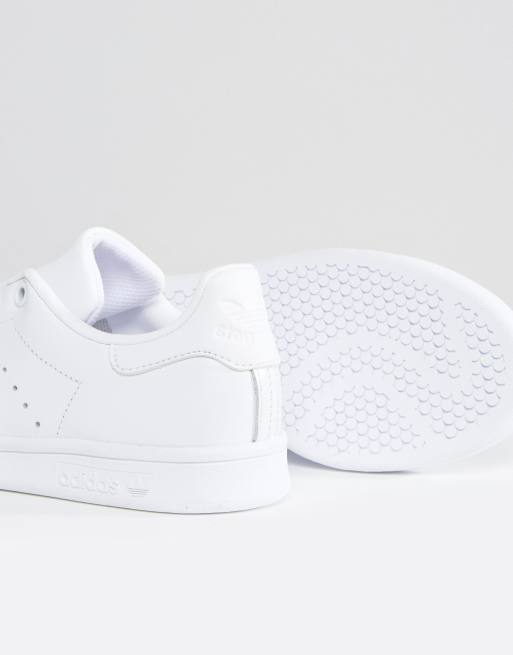 Adidas stan outlet smiths all white