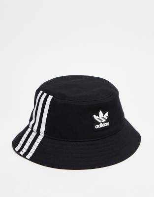 adidas Originals - Anglerhut in Schwarz mit drei Streifen