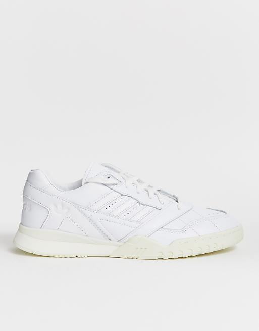 adidas Originals A.R sneakers in white House Of Classics صندل دكني adidas Originals A.R sneakers in white House Of Classics صندل دكني