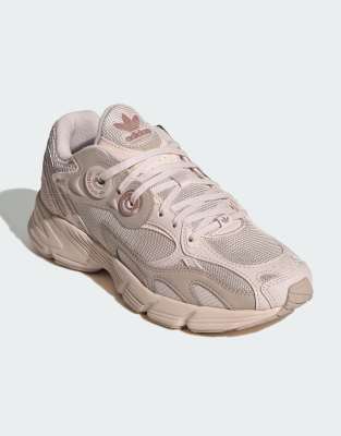 adidas Originals - Astir - Schuhe in Wonder Quartz / Wonder Taupe /-Neutral