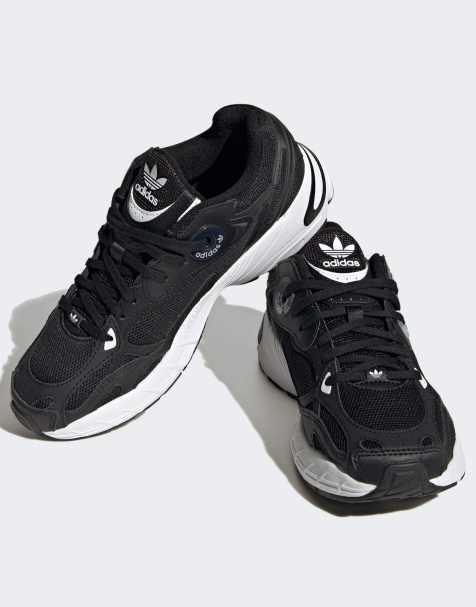 adidas Originals Astir shoes in core black / core black / clou - view 1