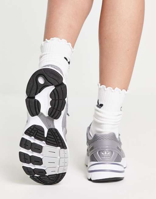 adidas Originals – Astir – Sneaker in Grau, 3 von 4