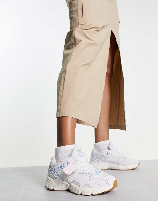 adidas Originals - Astir - Sneakers bianche con suola in gomma