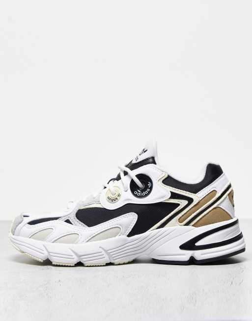 adidas Originals - Astir - Sneakers bianco sporco con dettaglio nero