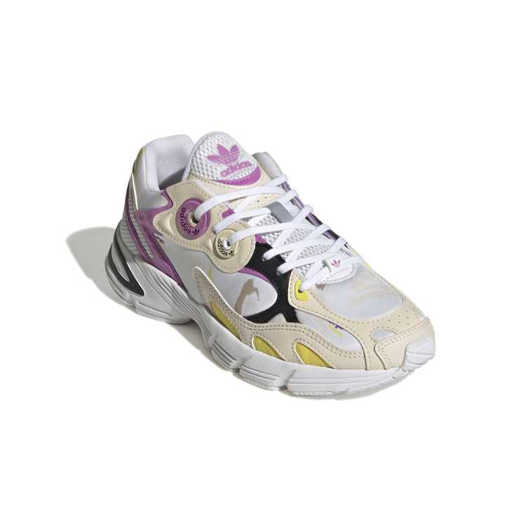 adidas gazelle silver green womens Adidas Women's Astir White/Beige