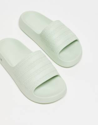 Adidas slippers olijfgroen hot sale