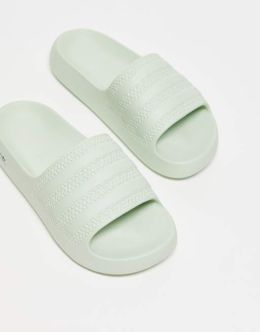 Adidas discount slippers legergroen