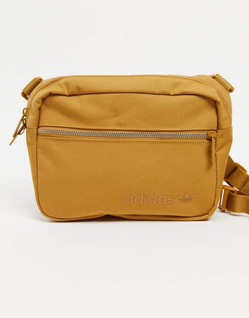 Adidas Originals Bag In Beige Faoswalim - bag roblox adidas bag transparent