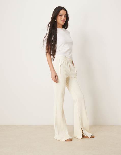 adidas Originals - Ballet flared legging in crème - view 1