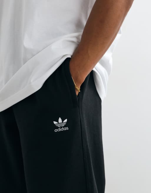 adidas Originals – Basic-Jogginghose in Schwarz mit offenem Saum, 3 von 5