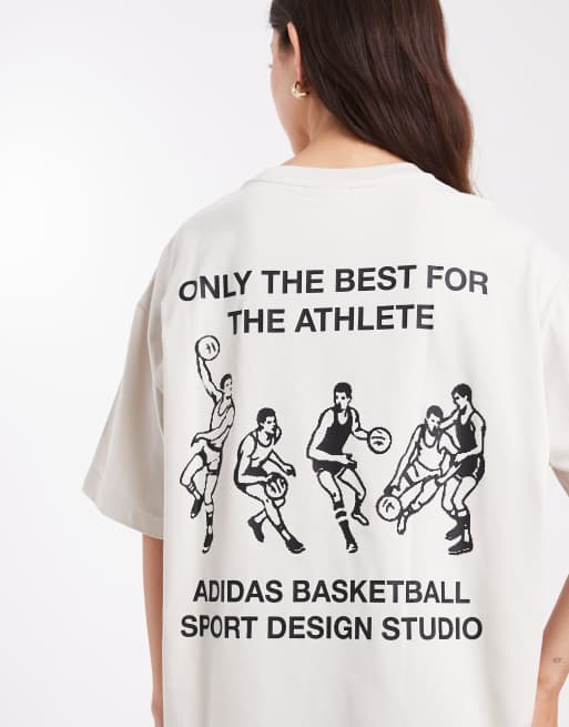 adidas Originals – Basketball – Beige t-shirt med tryck baktill