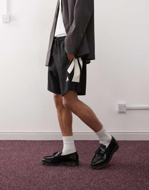 adidas Originals basketball shorts in black - view 1