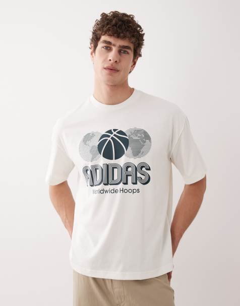 adidas Originals - Basketball - T-shirt met grafische print in gebroken wit - view 1