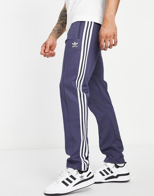 ADIDAS ORIGINALS Beckenbauer Track Pants Green, Men's Fashion, Bottoms,  Joggers on Carousell