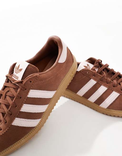 adidas Originals Bermuda Sneaker in Braun