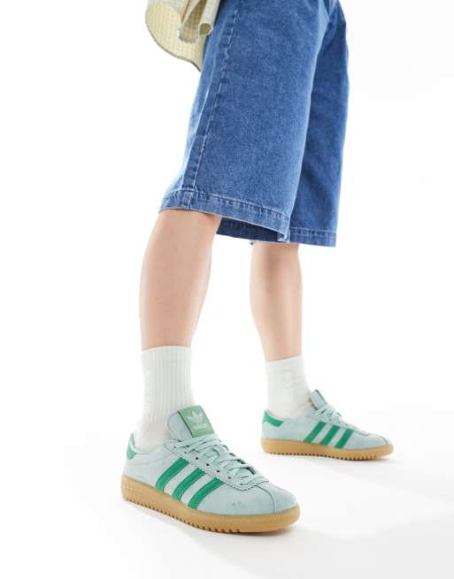 adidas Originals Bermuda Sneaker in Grun