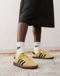 [adidas Originals] adidas Originals Bermuda sneakers in yellow and black 36 YELLOW