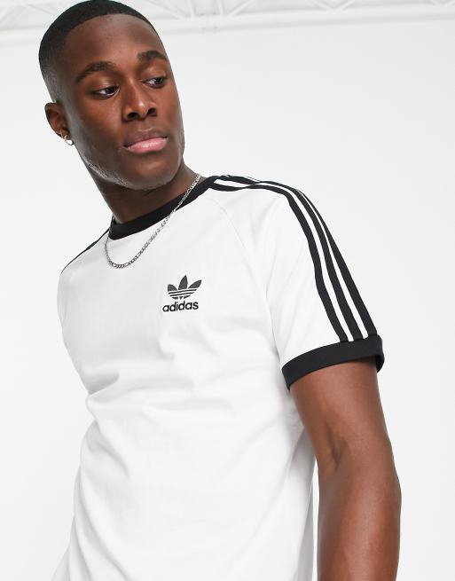 adidas Originals – Biały T-shirt z trzema paskami